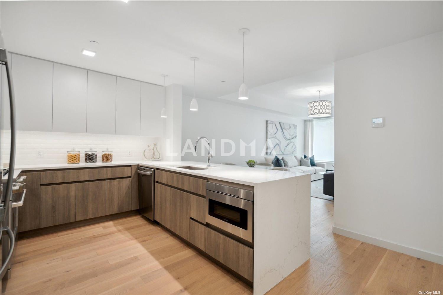 218 Middle Neck Road  Unit 111 官网图片 14