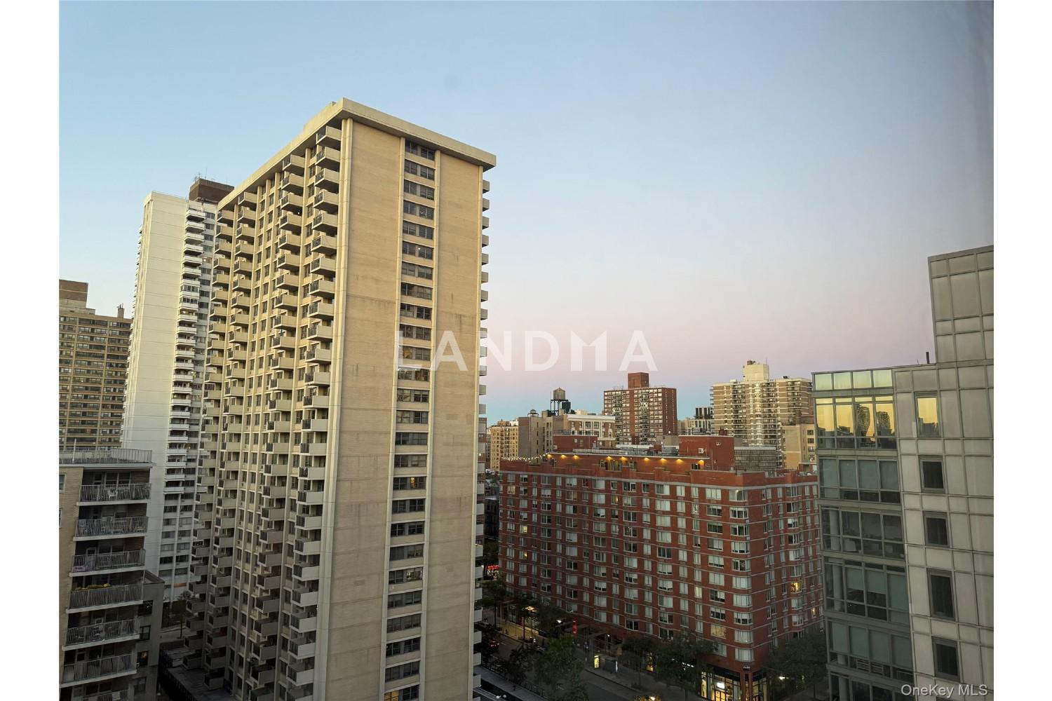 382 Central Park W  Unit 16U 官网图片 9