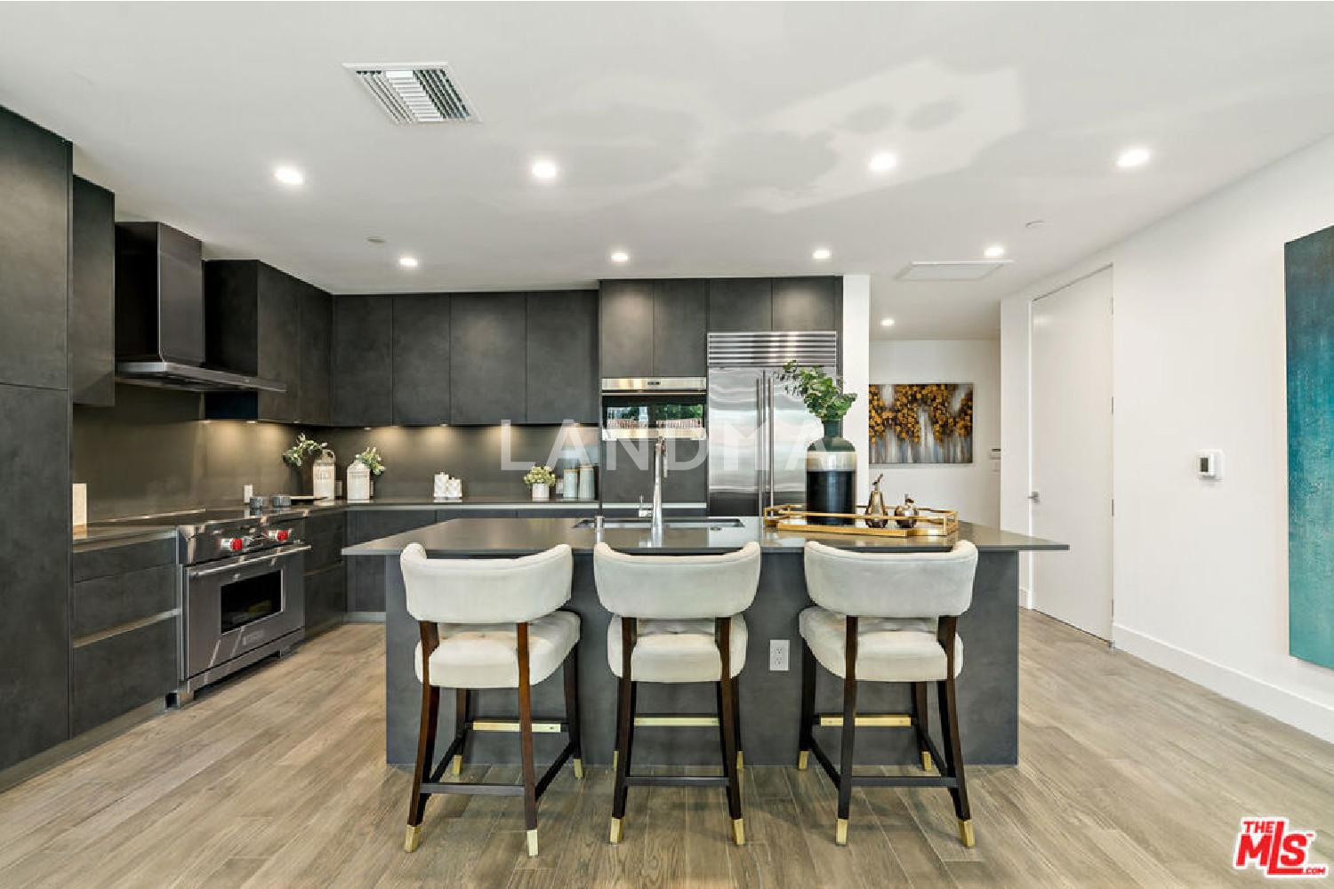 728 N Sweetzer Avenue #208 官网图片 3