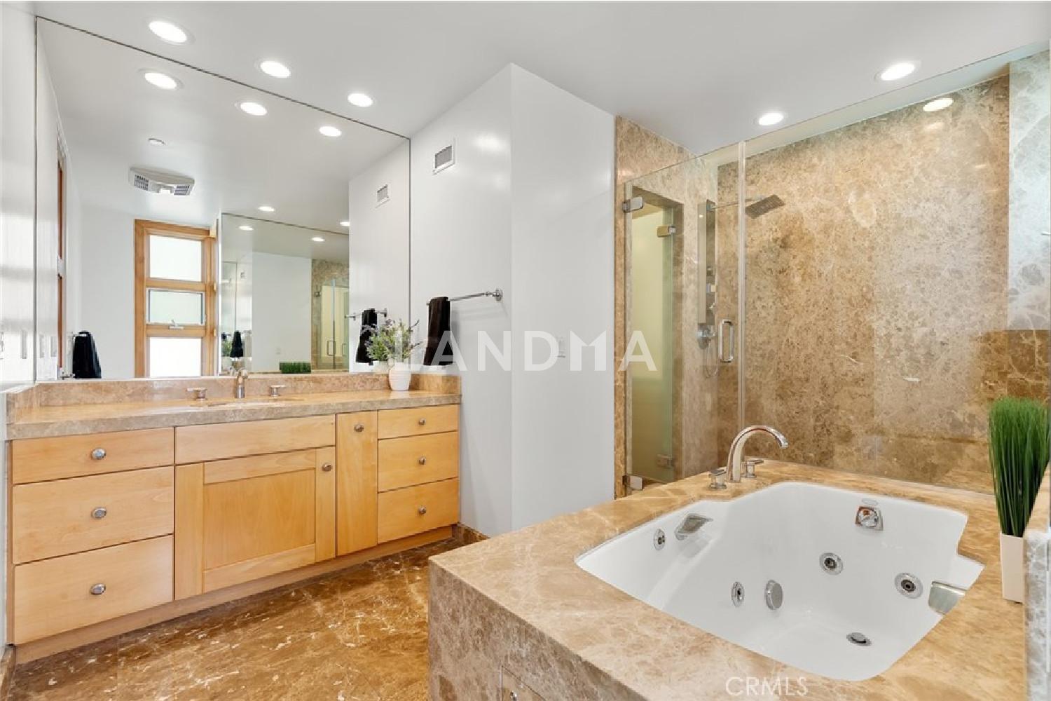 2323 S Beverly Glen Boulevard #9 官网图片 38