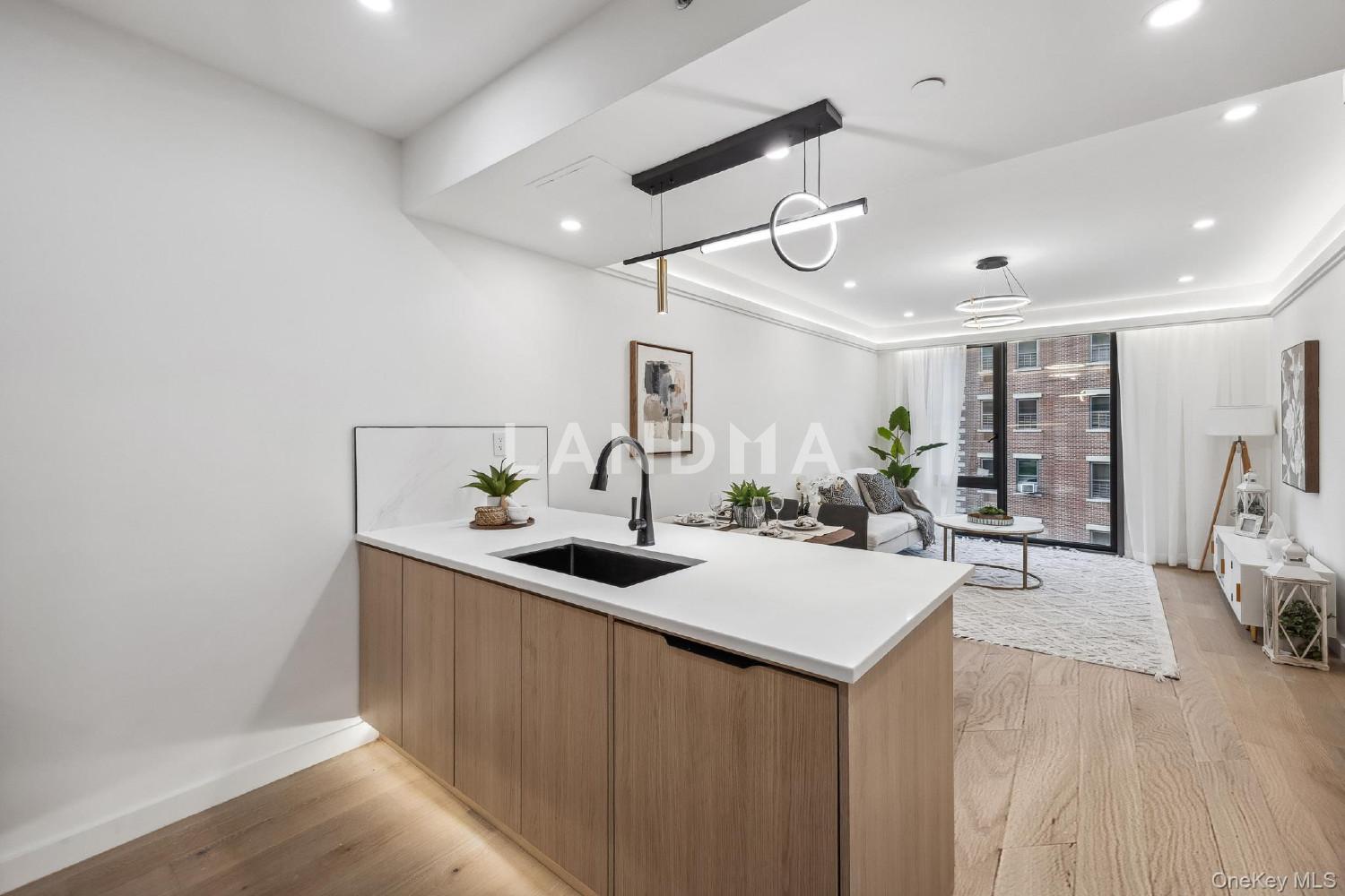 168 E 111th Street  Unit 2D 官网图片 9
