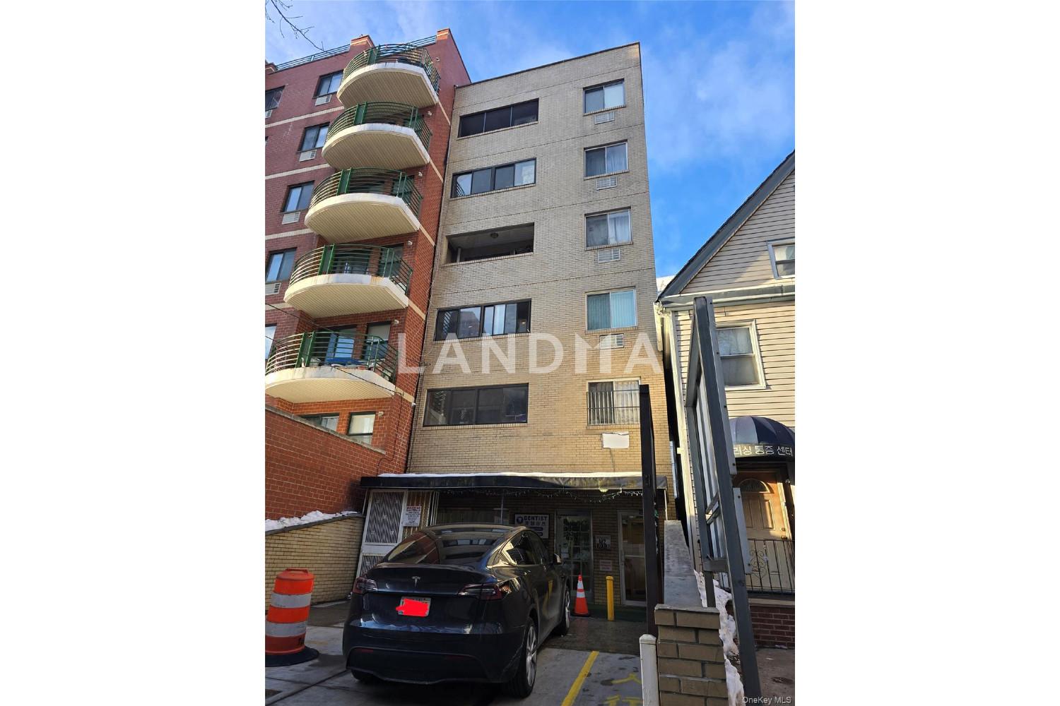 142-29 37th Avenue  Unit 5A