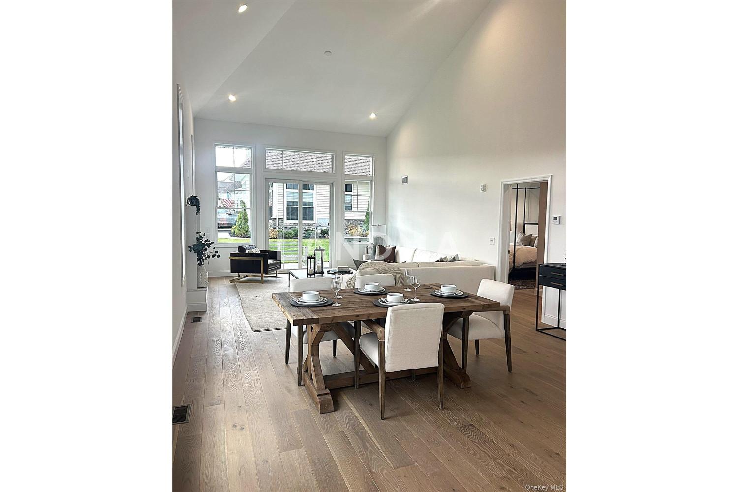 329 Silver Timber Drive  Unit 329 官网图片 4