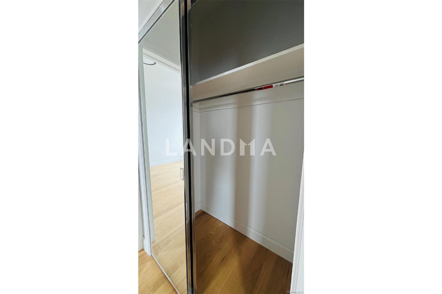6105 39th Avenue  Unit D6 官网图片 6
