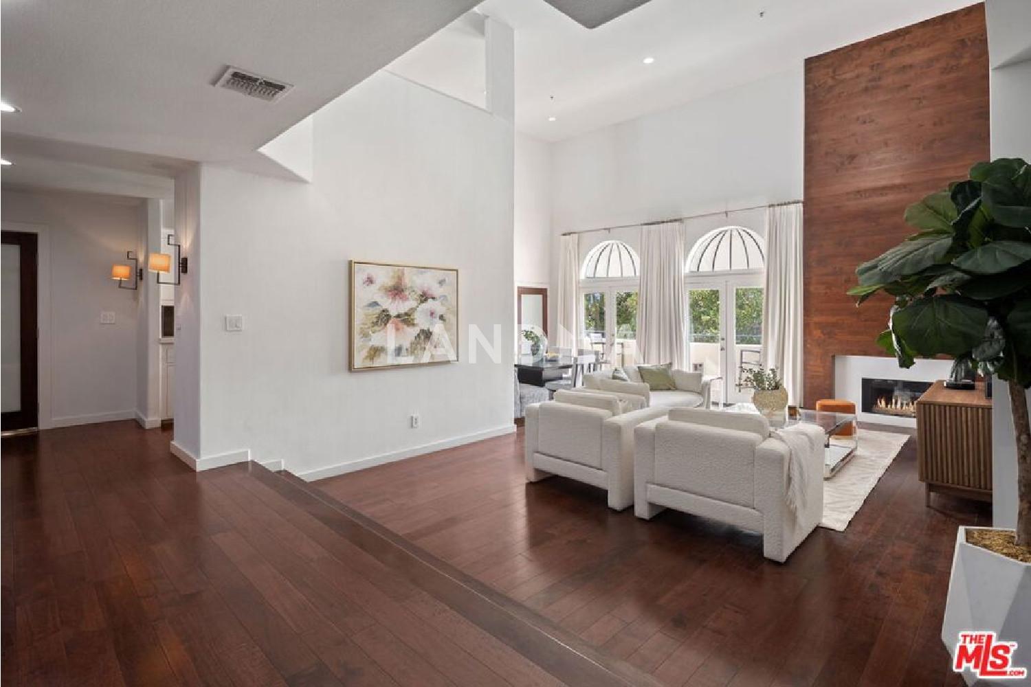 12011 Goshen Avenue #301 官网图片 4