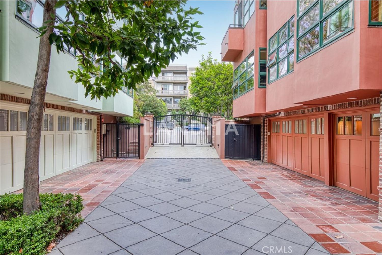 2323 S Beverly Glen Boulevard #9 官网图片 55