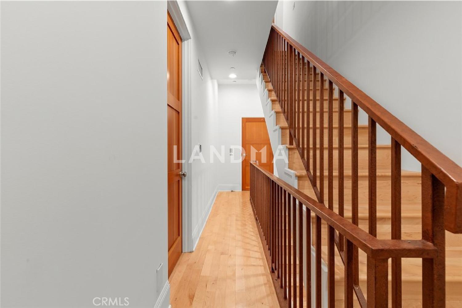 2323 S Beverly Glen Boulevard #9 官网图片 49