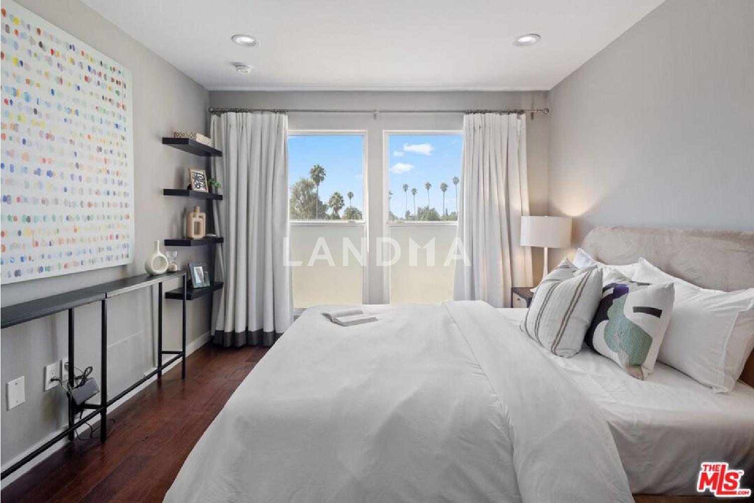 12011 Goshen Avenue #301 官网图片 23