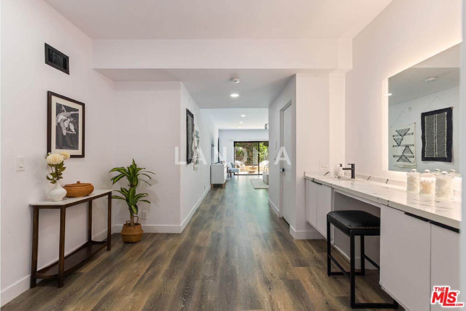 1210 N Kings Road #101 官网图片 19