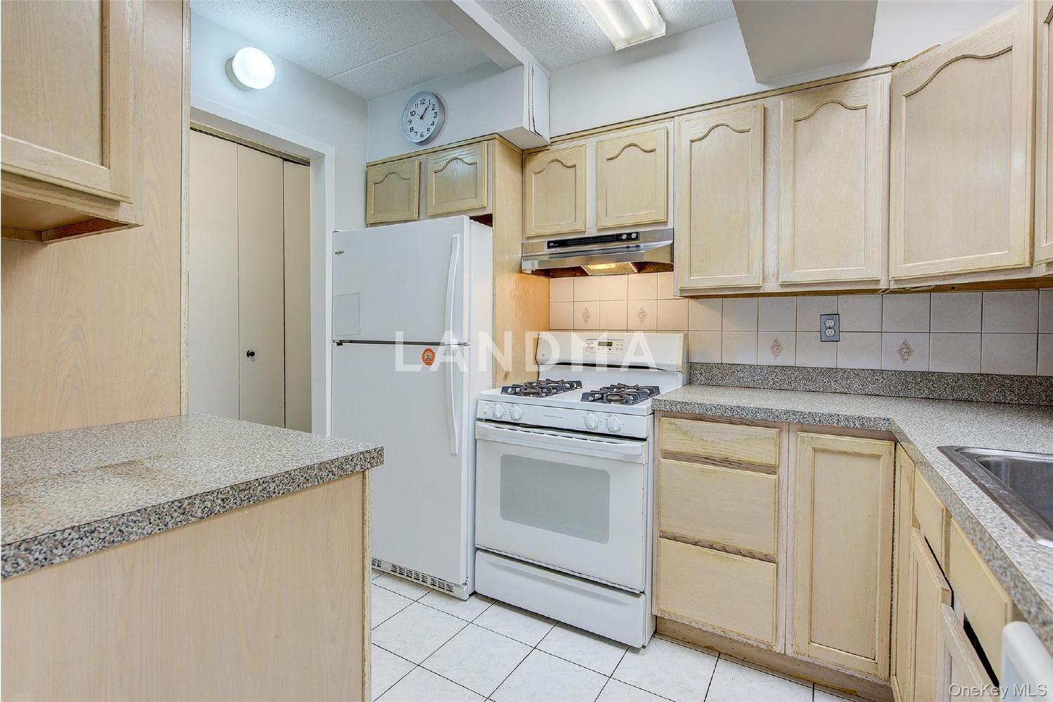 209-33 26th Avenue  Unit TJ 官网图片 12