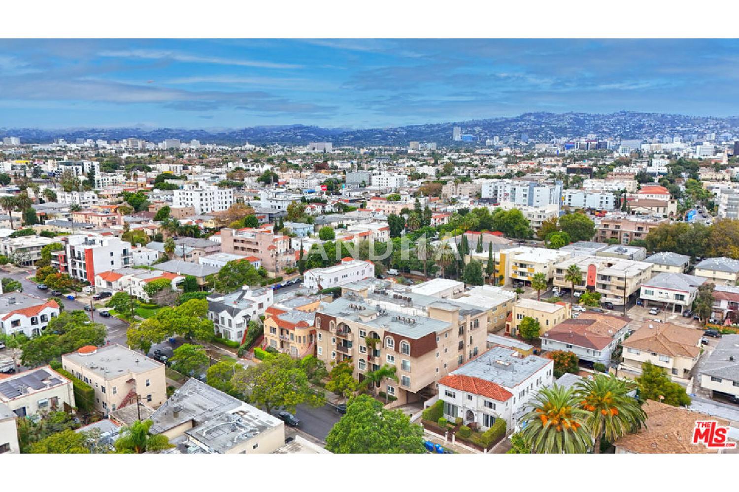 8555 Cashio Street #PH4 官网图片 38