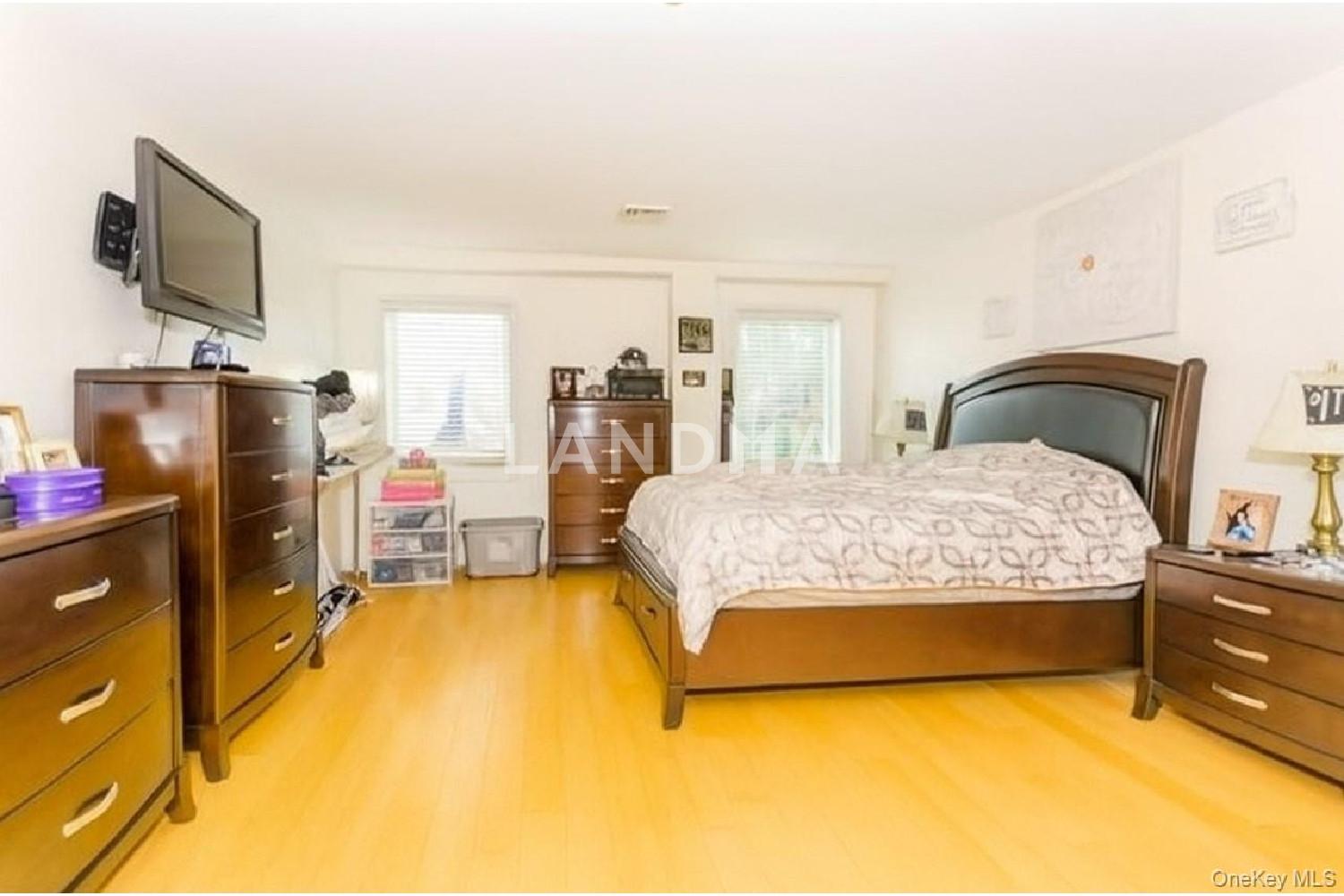 1490 Outlook Avenue  Unit 1A 官网图片 7