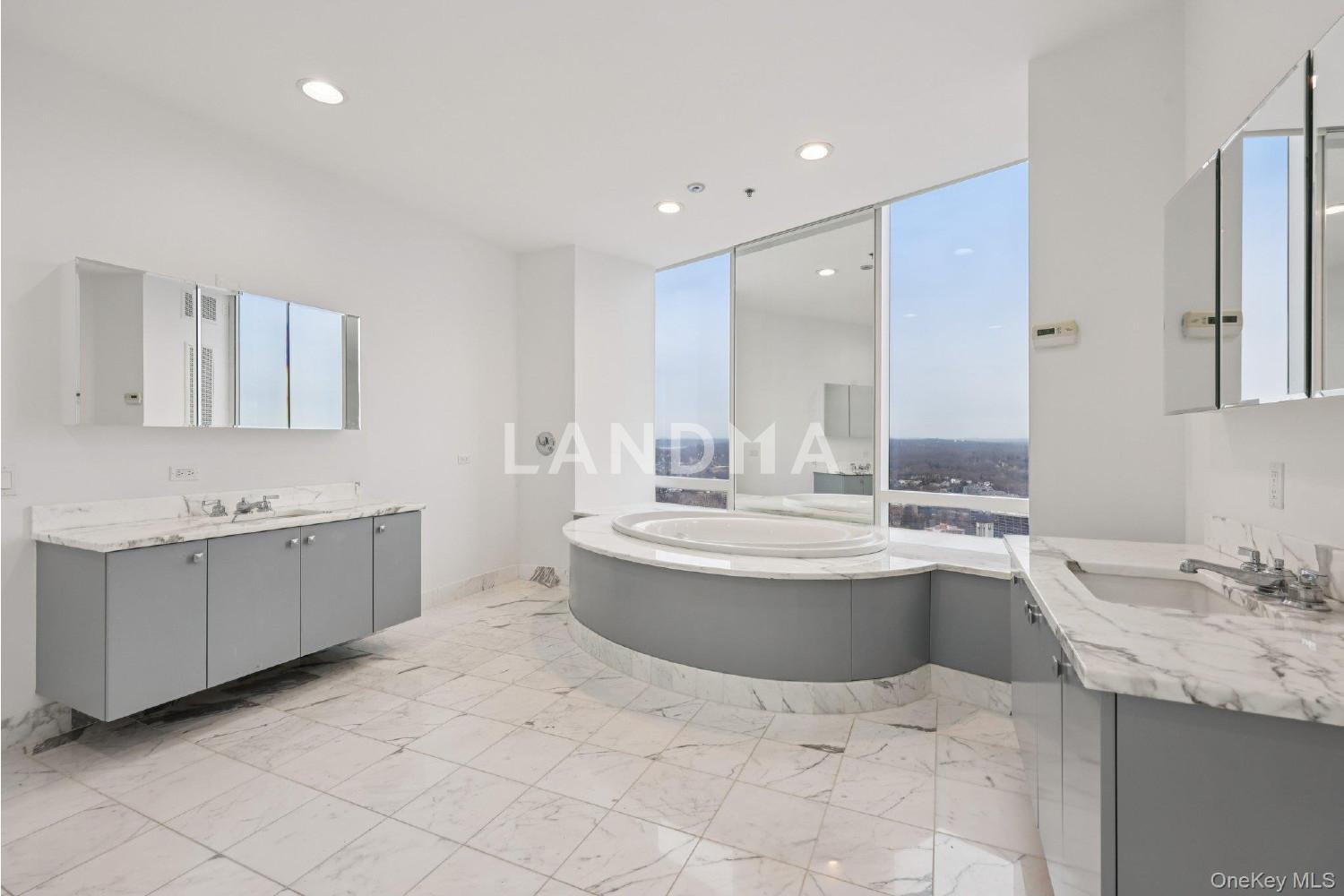 1 Renaissance Square  Unit PH40C 官网图片 11