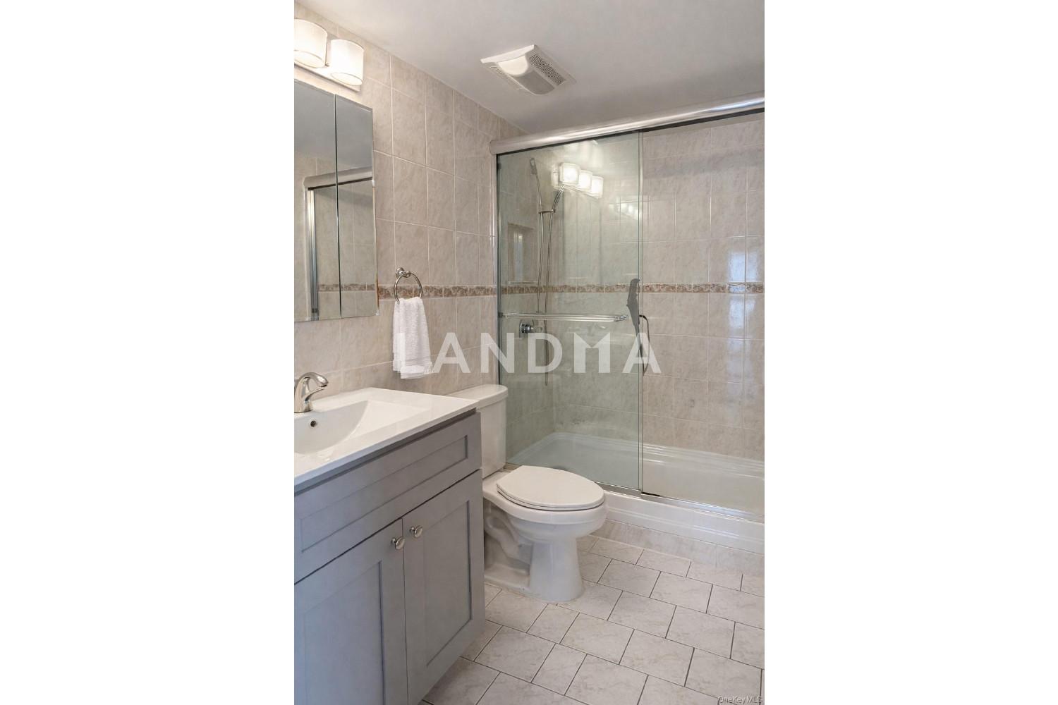 4304 158th Street  Unit 2C 官网图片 12