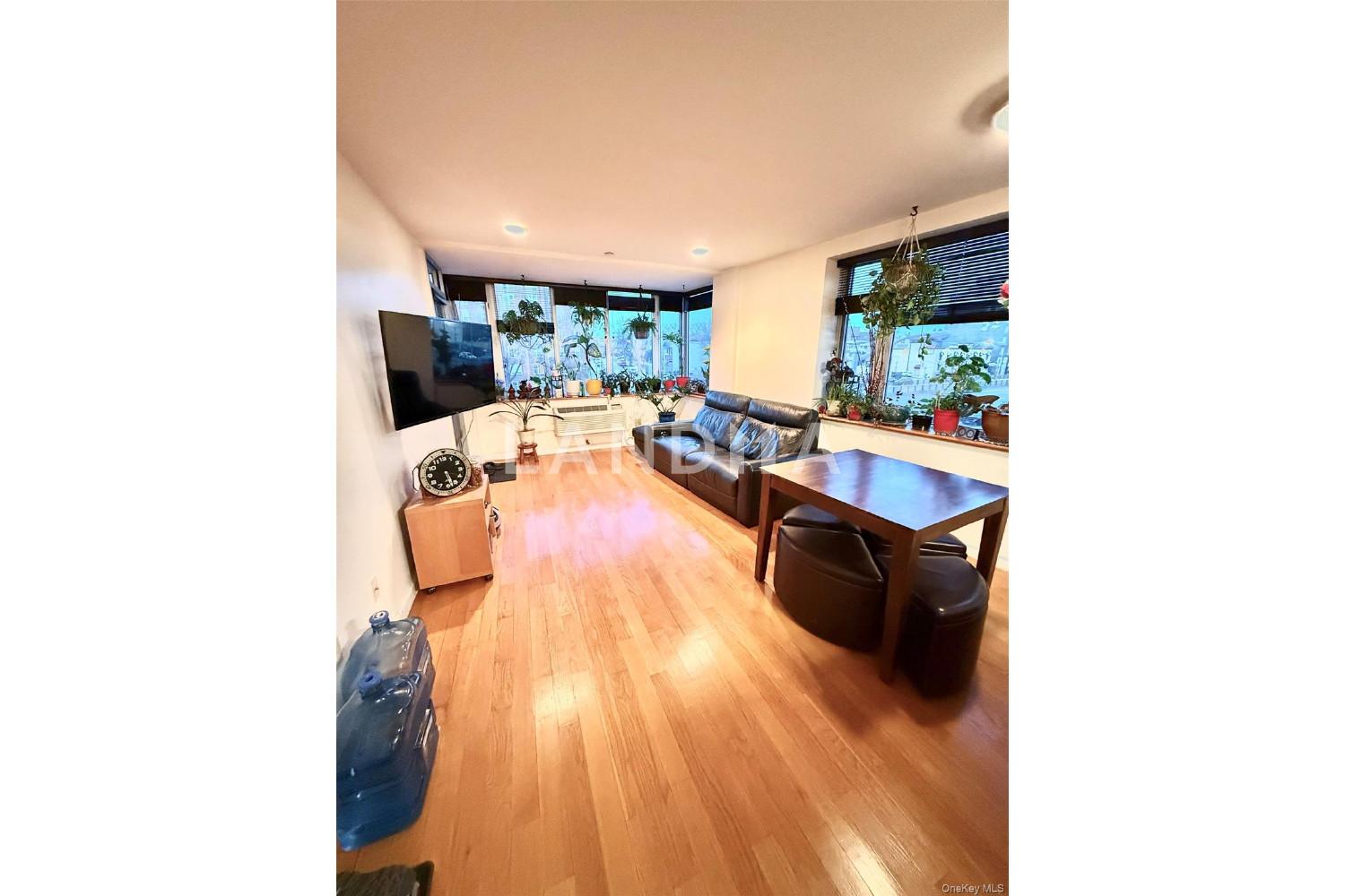 63-14 Queens Boulevard  Unit 3F 官网图片 3