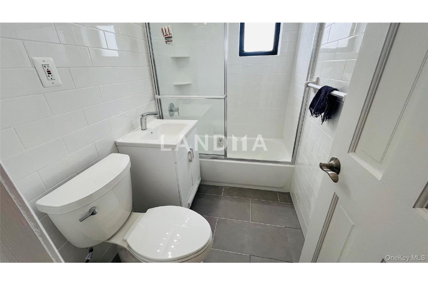 6105 39th Avenue  Unit D6 官网图片 4