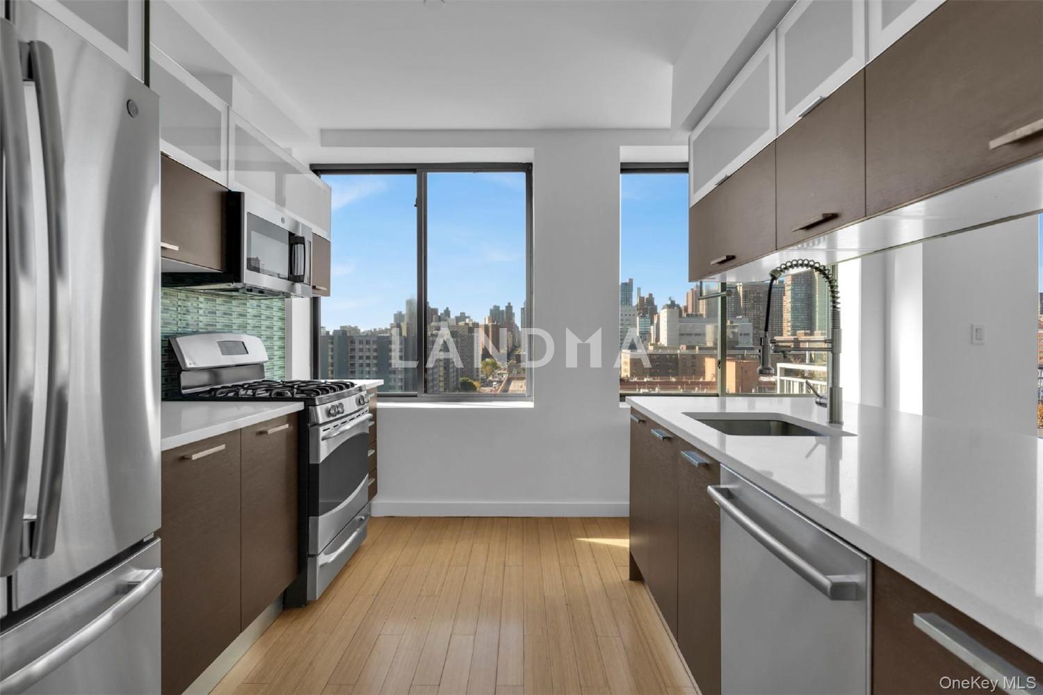 353 E 104 Street  Unit PH2 官网图片 5
