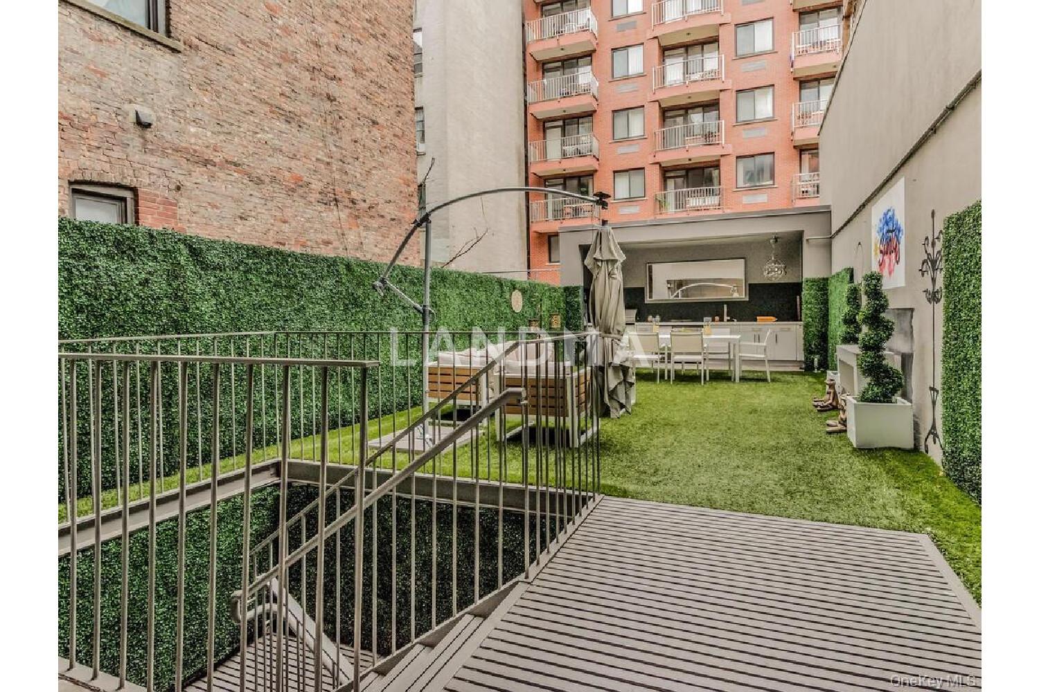 224 E 14th Street  Unit 1 官网图片 18