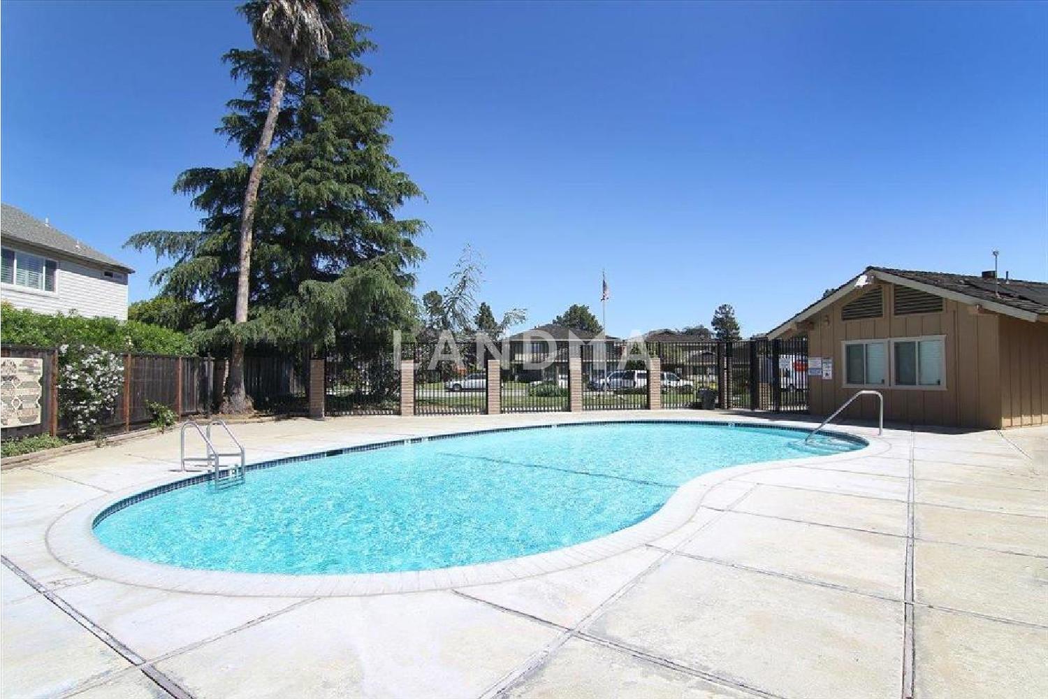 4435 Diamond Street #2 官网图片 14
