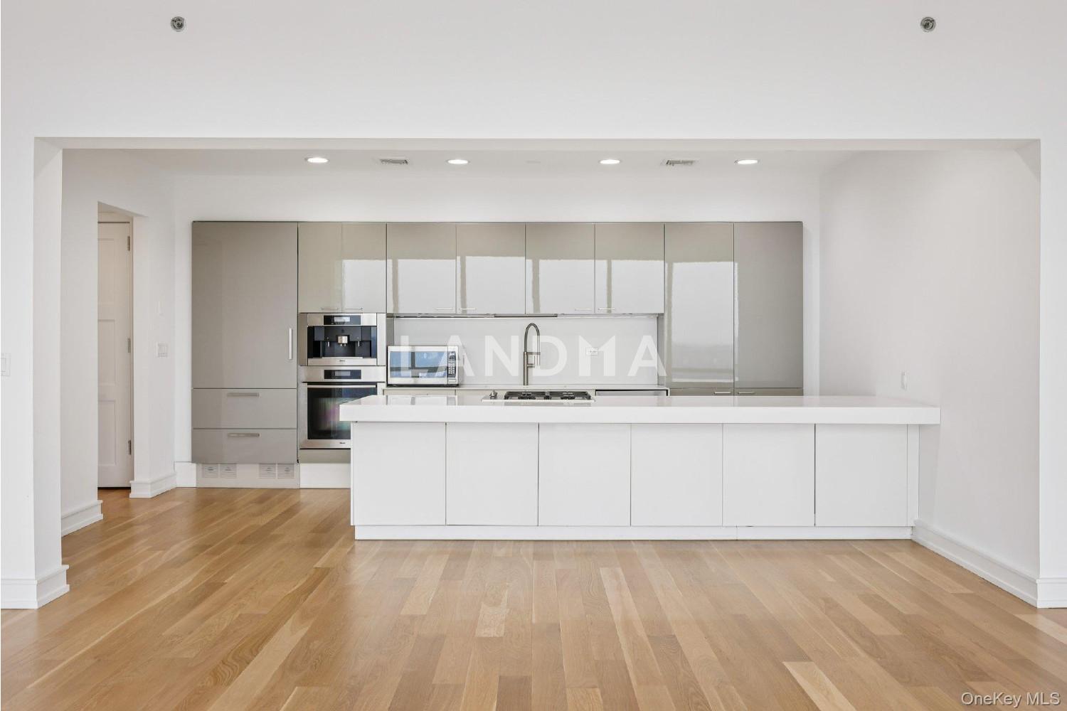 1 Renaissance Square  Unit PH40C 官网图片 2