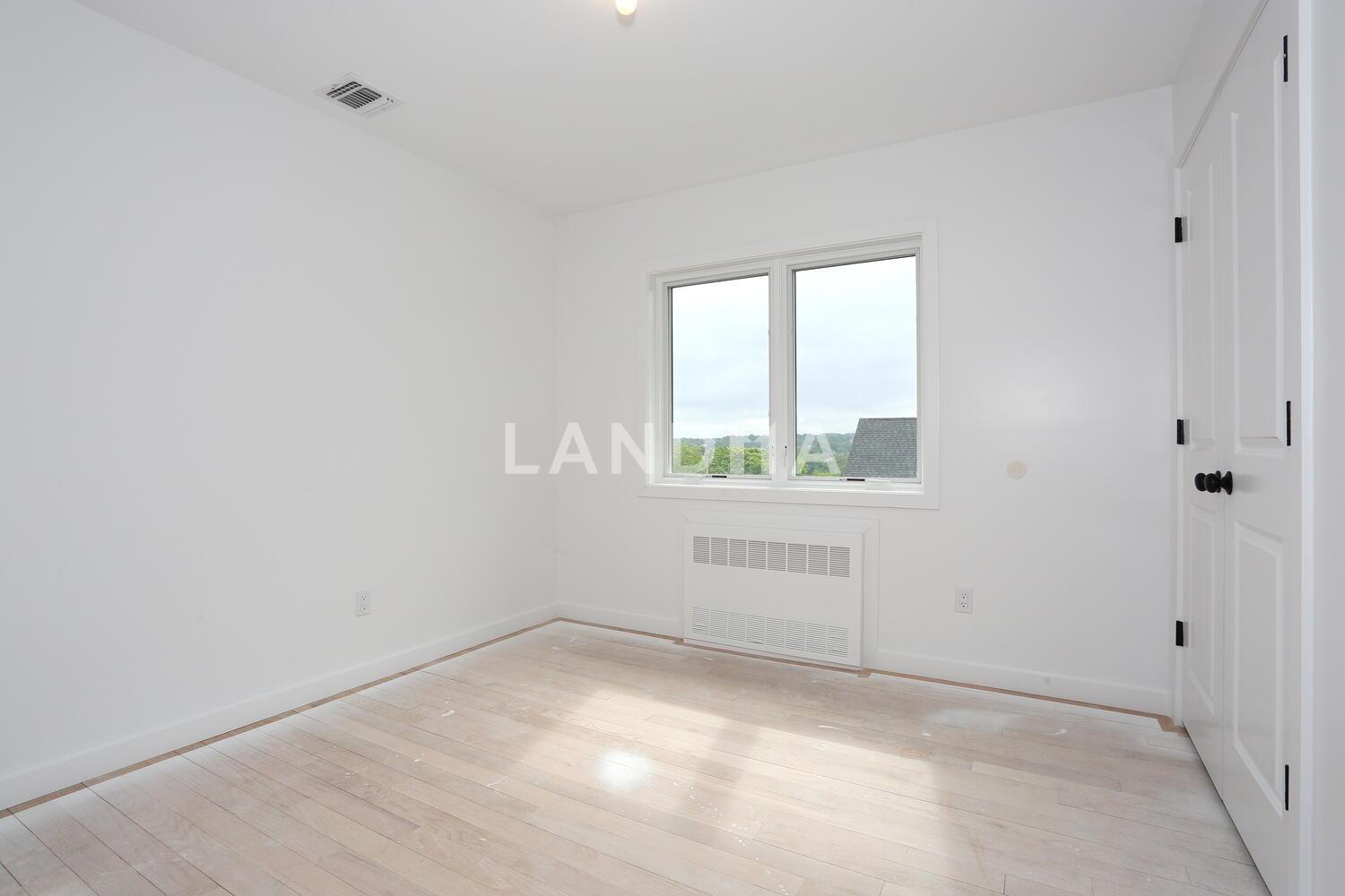 37 Ewing Avenue  Unit 202 官网图片 23