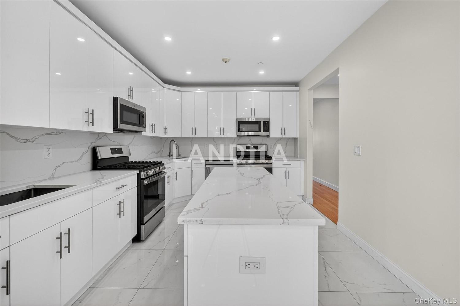 2 Bluefield Drive  Unit 103 官网图片 13