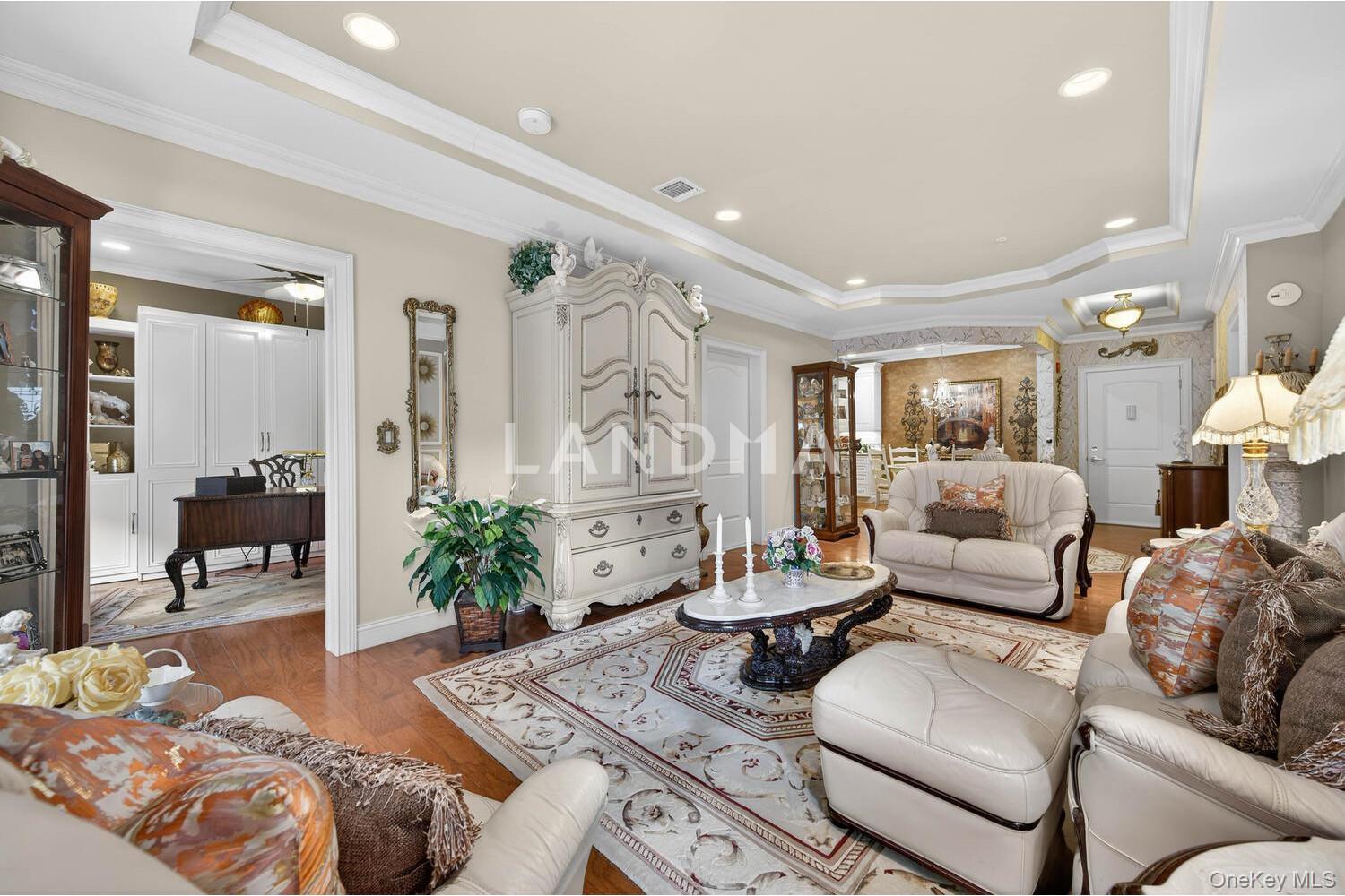 366 Roosevelt Way 官网图片 8