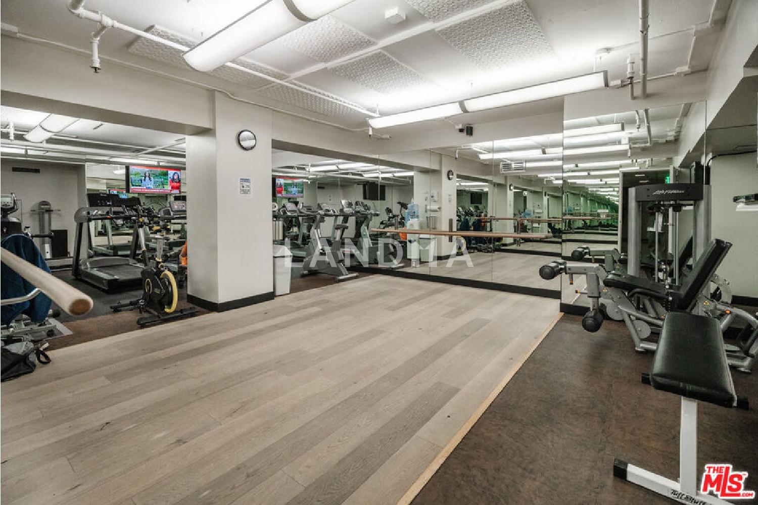 10375 Wilshire Boulevard #11H 官网图片 24