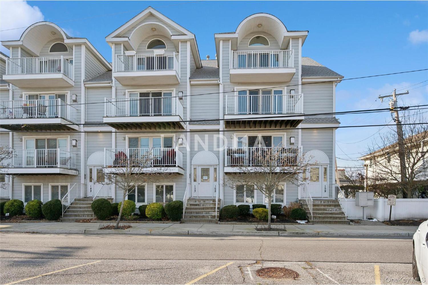 157 Monroe Boulevard
