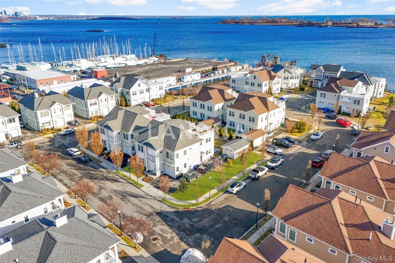 72 Island Point  Unit 72