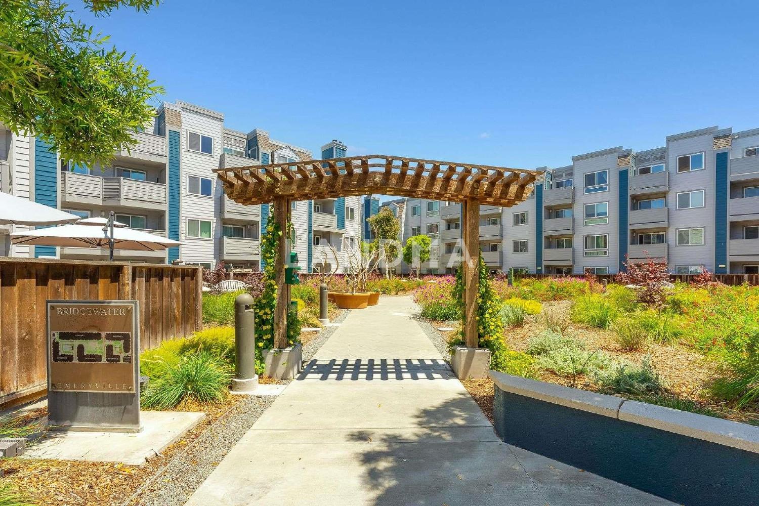 6400 Christie Ave #2215 官网图片 24