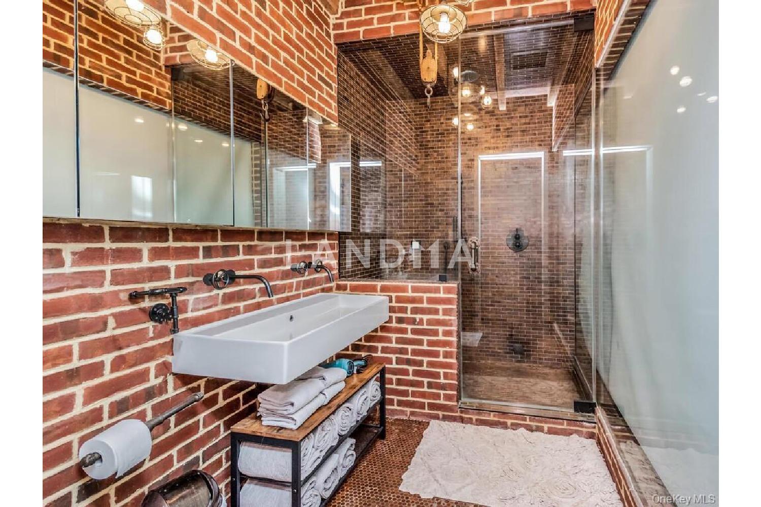224 E 14th Street  Unit 1 官网图片 6