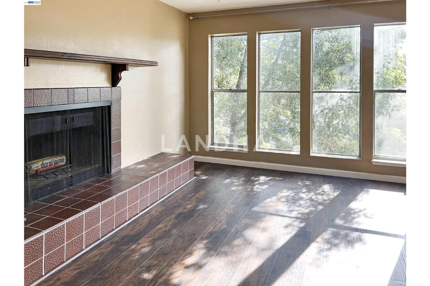 5335 Broadway Terrace #204