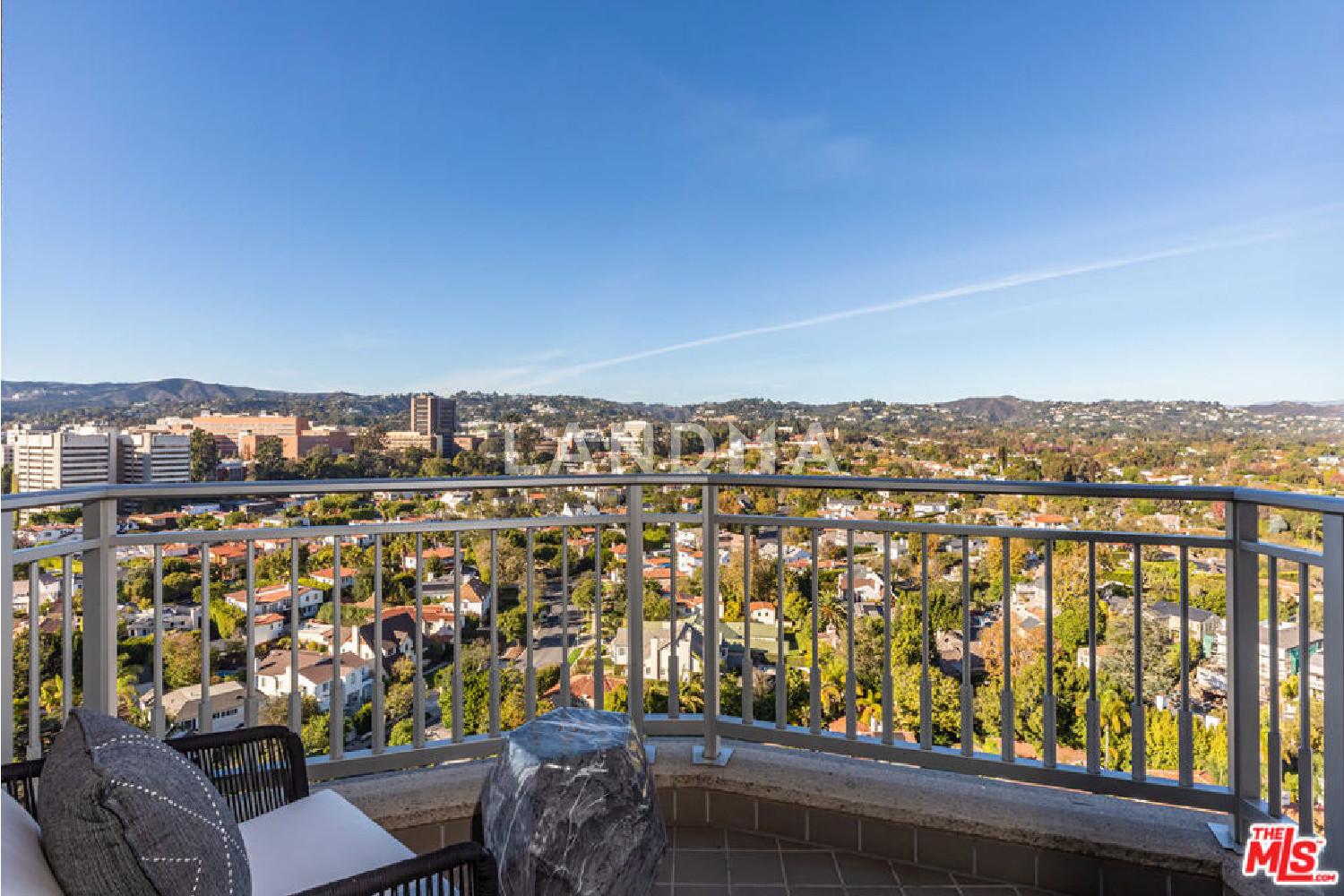 10727 Wilshire Boulevard #1702 官网图片 15