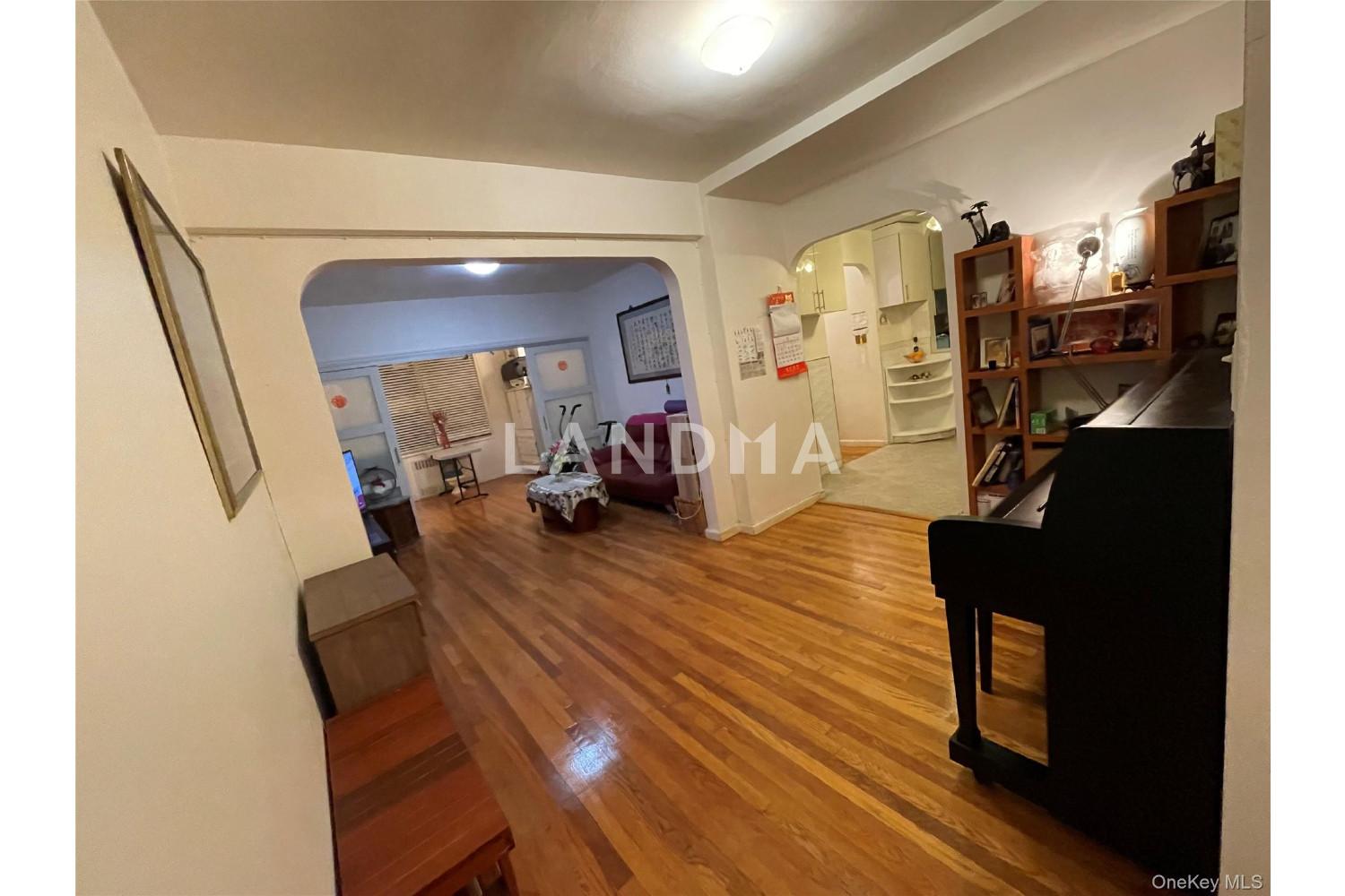 63-60 102nd Street  Unit D 7 官网图片 3