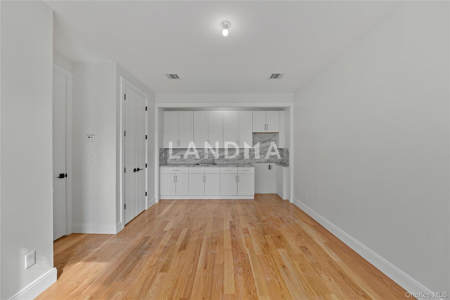 472 W Central Avenue  Unit 204 官网图片 12