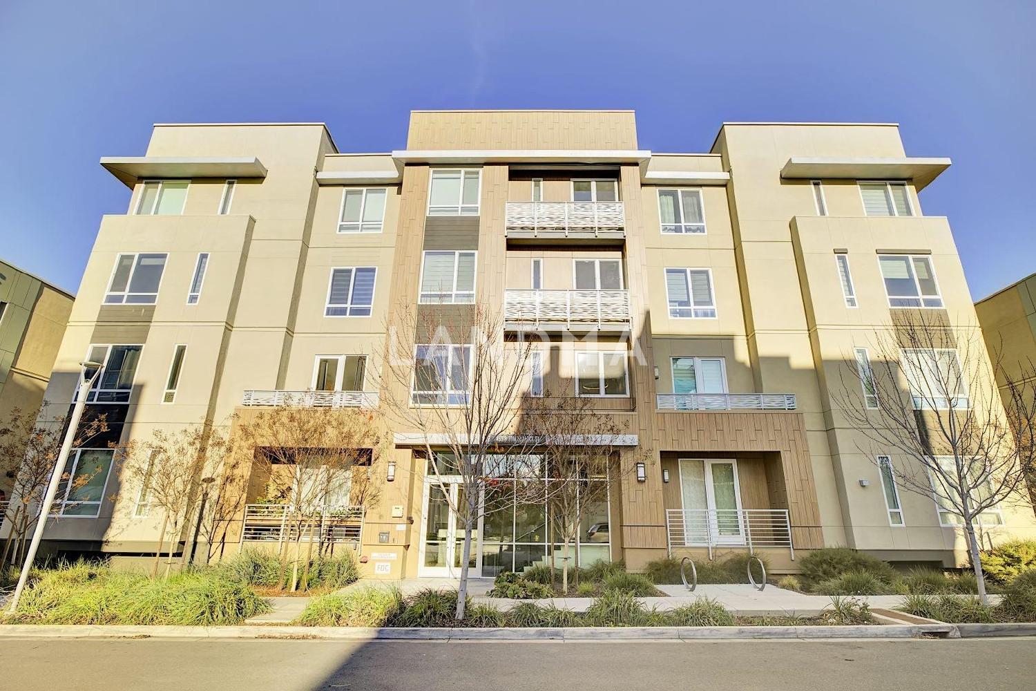 45378 Tom Blalock St #302
