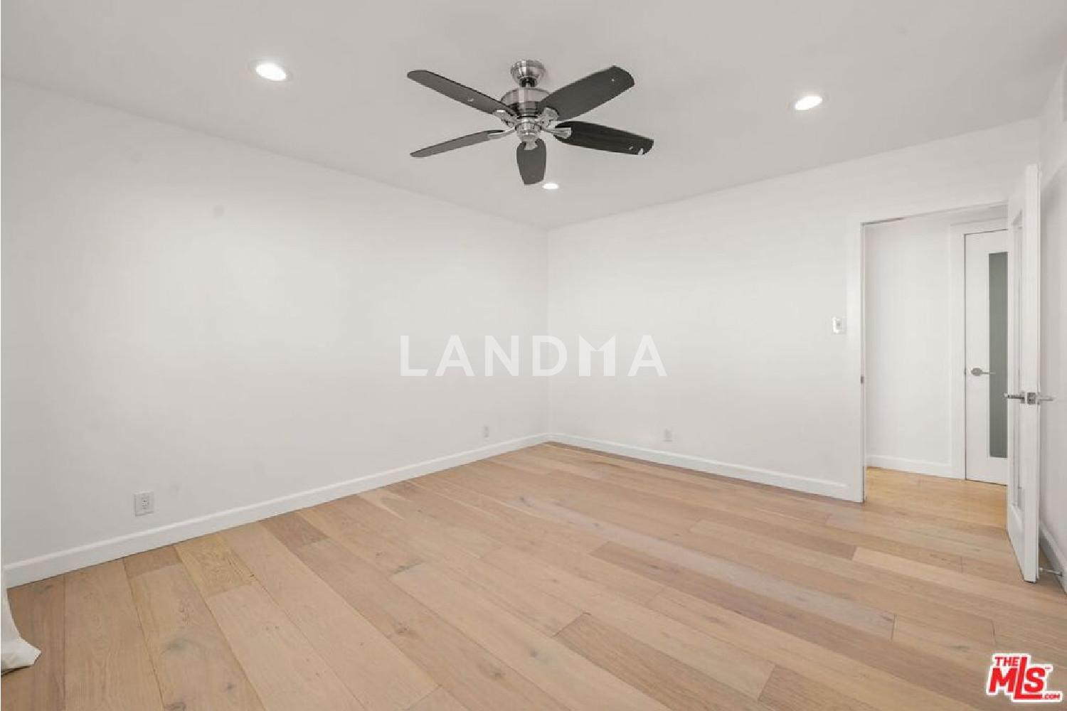 1525 N Hayworth Avenue #302 官网图片 36