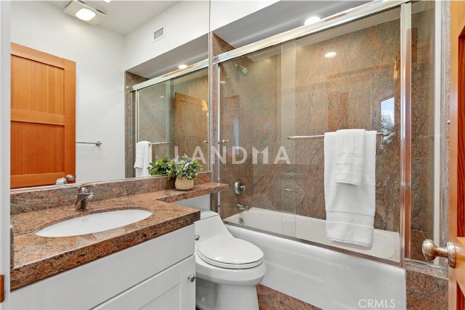 2323 S Beverly Glen Boulevard #9 官网图片 43