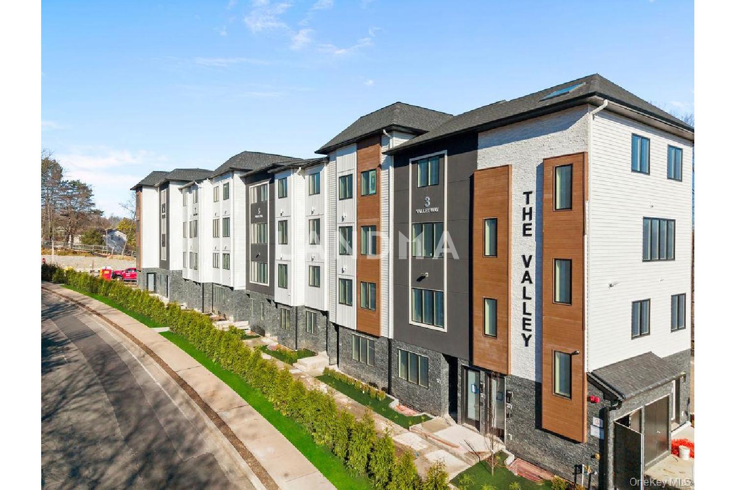 7 Valley Way  Unit 220
