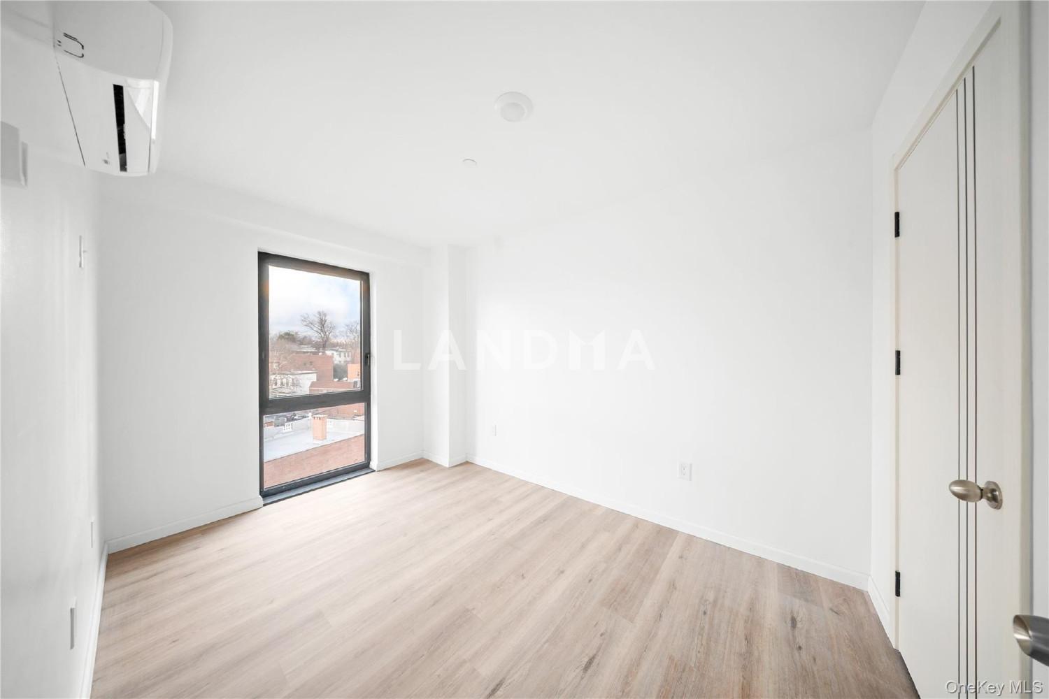 70-40 45 Avenue  Unit 7B 官网图片 6