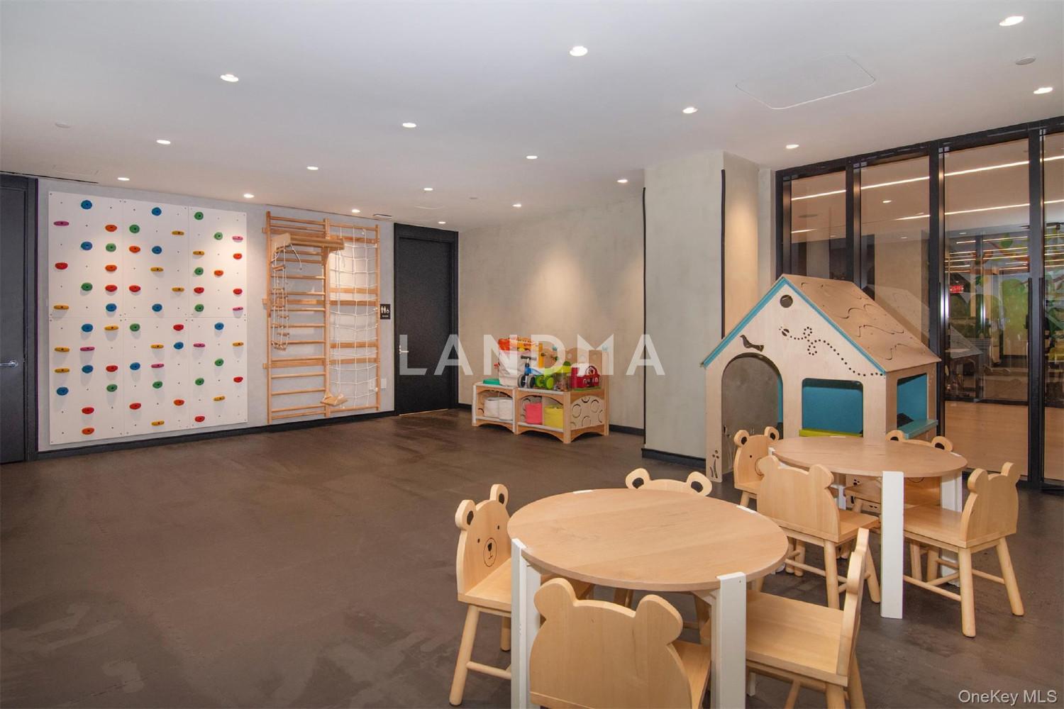77 Charlton Street  Unit N12A 官网图片 17