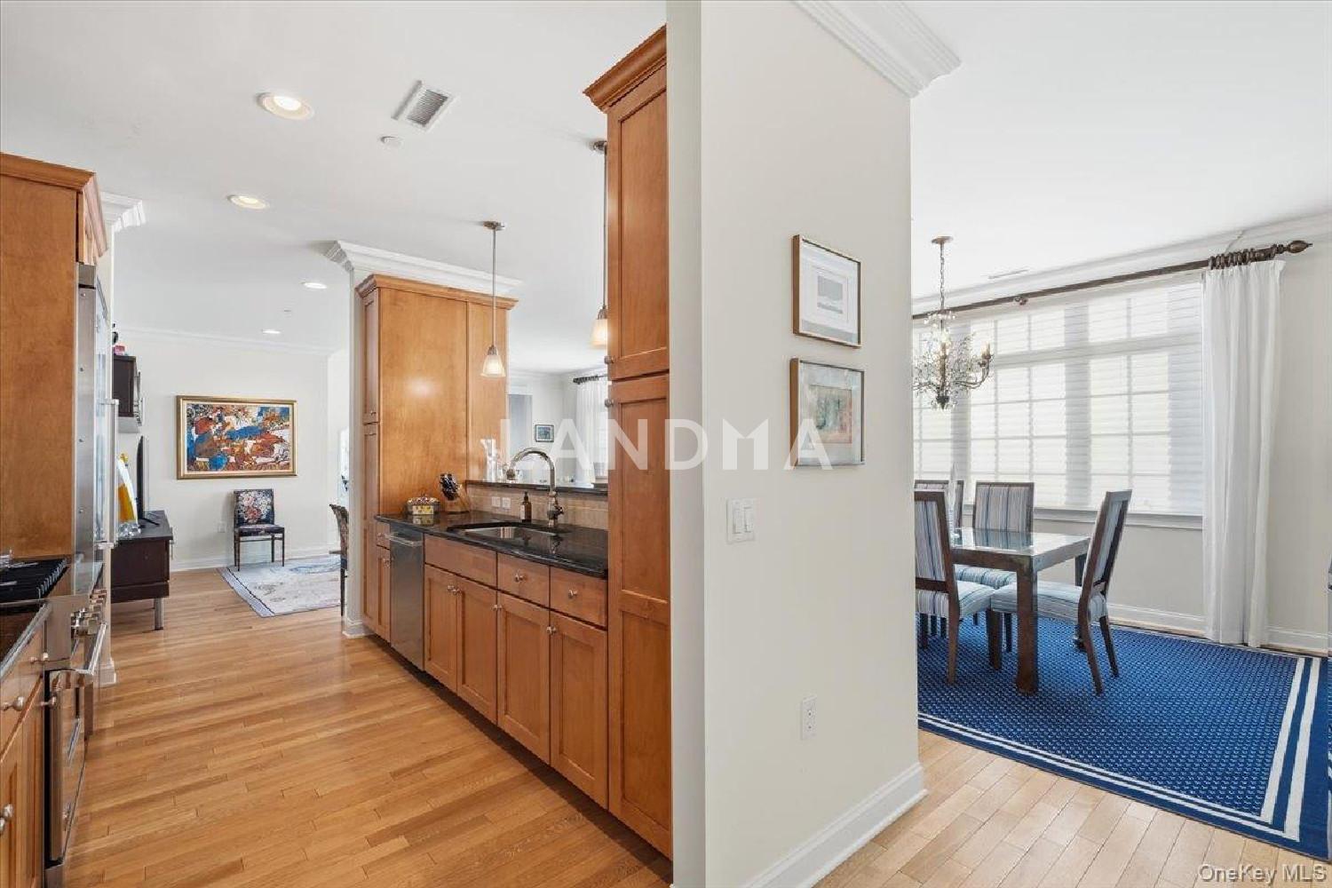 1 Christie Place  Unit 207 E 官网图片 20