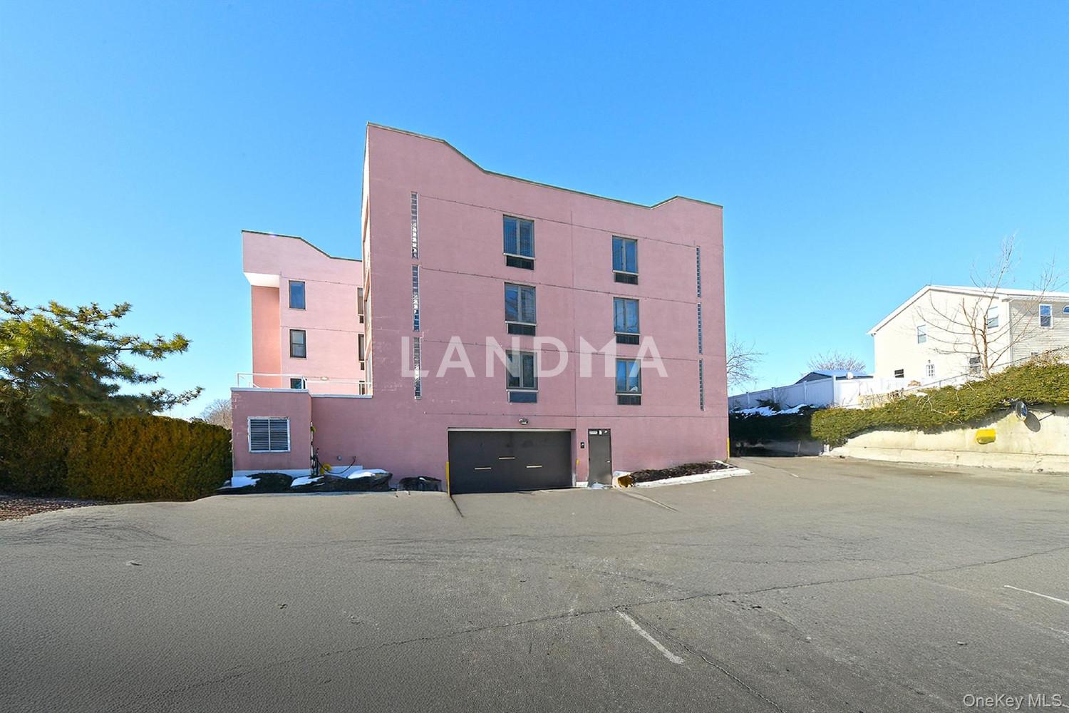 800 Willis Avenue  Unit 313 官网图片 2