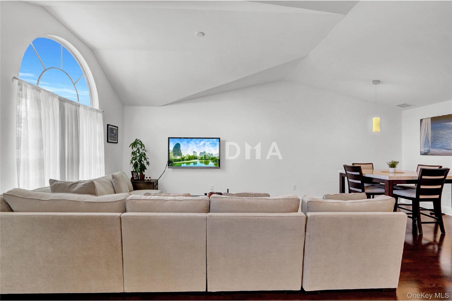 704 Breton Way  Unit 704 官网图片 6