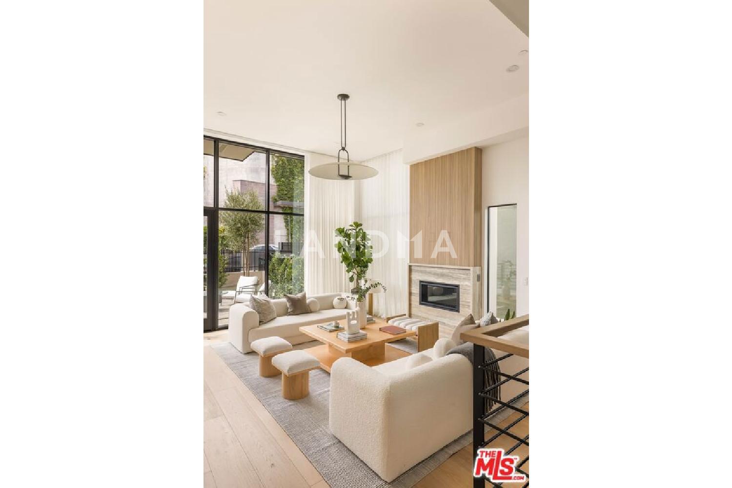 922 N West Knoll Drive 官网图片 9