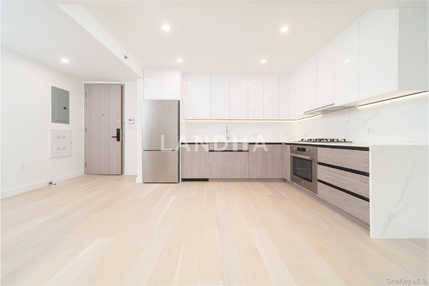 14449 Northern Boulevard  Unit 525 官网图片 9