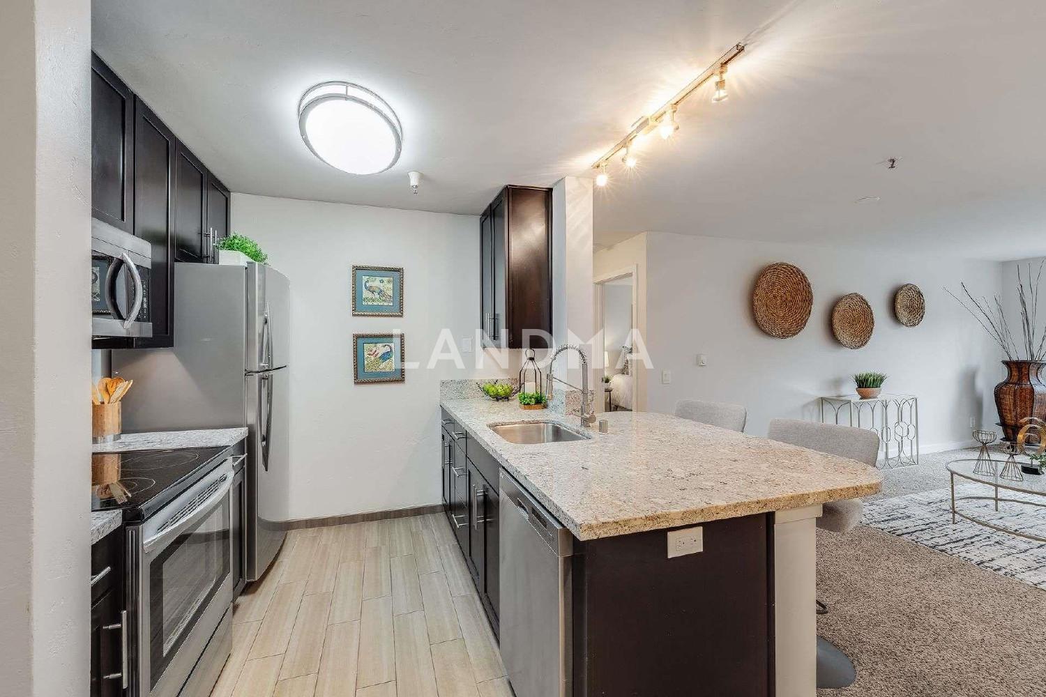 6400 Christie Ave #2215 官网图片 3