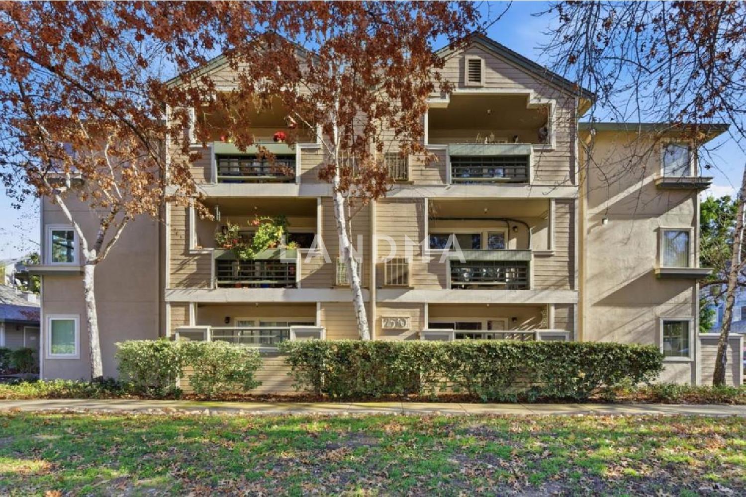 2530 Oak Road #200