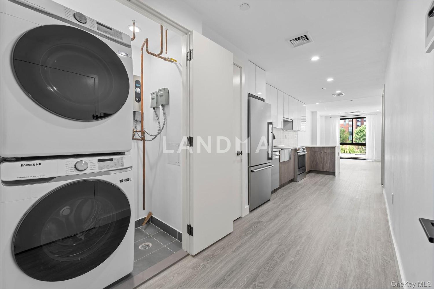 46-40 Vernon Boulevard  Unit 3B 官网图片 8